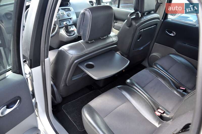 Минивэн Renault Scenic 2006 в Львове