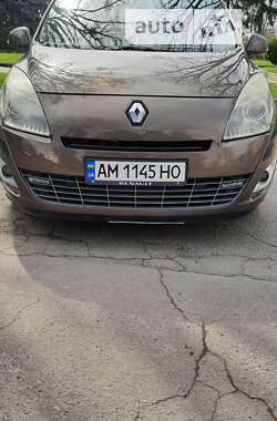 Мінівен Renault Scenic 2010 в Коростишеві