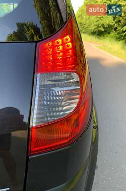 Минивэн Renault Scenic 2007 в 