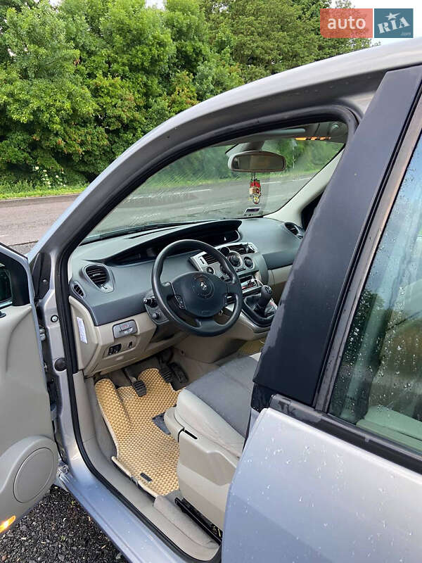 Мінівен Renault Scenic 2004 в Луцьку фото 11 Мінівен Renault Scenic 2004 в Луцьку