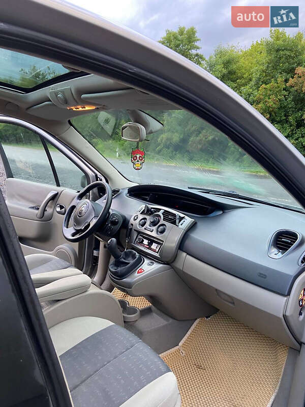 Мінівен Renault Scenic 2004 в Луцьку фото 12 Мінівен Renault Scenic 2004 в Луцьку