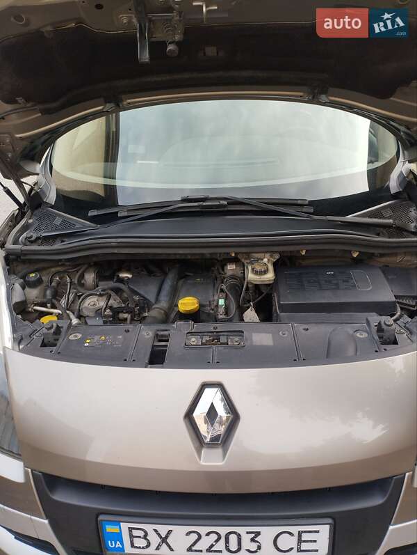 Мінівен Renault Scenic 2012 в Хмельницькому