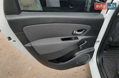 Мінівен Renault Scenic 2015 в 