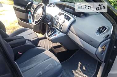 Мінівен Renault Scenic 2004 в Дніпрі