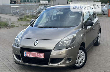 Минивэн Renault Scenic 2011 в Ровно