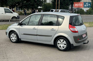Минивэн Renault Scenic 2005 в 
