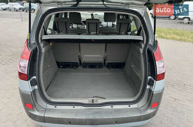 Минивэн Renault Scenic 2005 в 