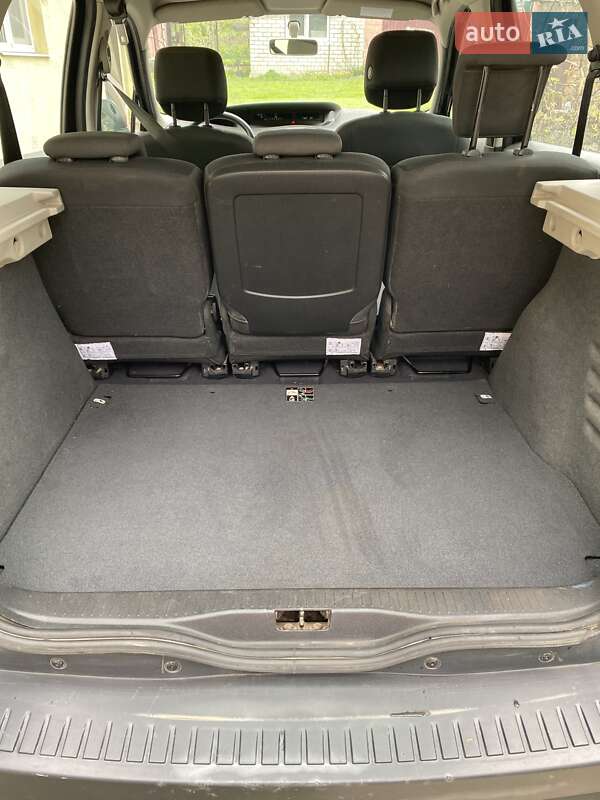Минивэн Renault Scenic 2009 в Александрие