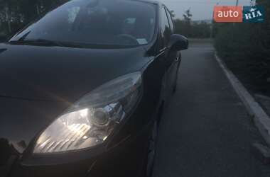 Минивэн Renault Scenic 2009 в Запорожье