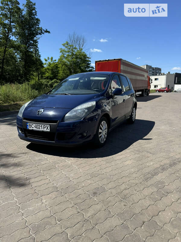 Мінівен Renault Scenic 2010 в Львові