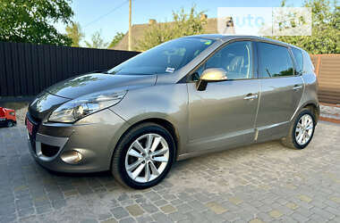 Мінівен Renault Scenic 2010 в Луцьку