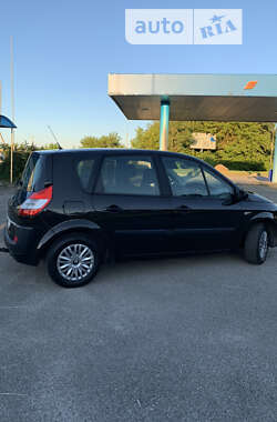 Минивэн Renault Scenic 2006 в Мене