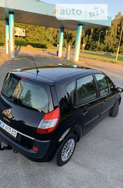 Минивэн Renault Scenic 2006 в Мене