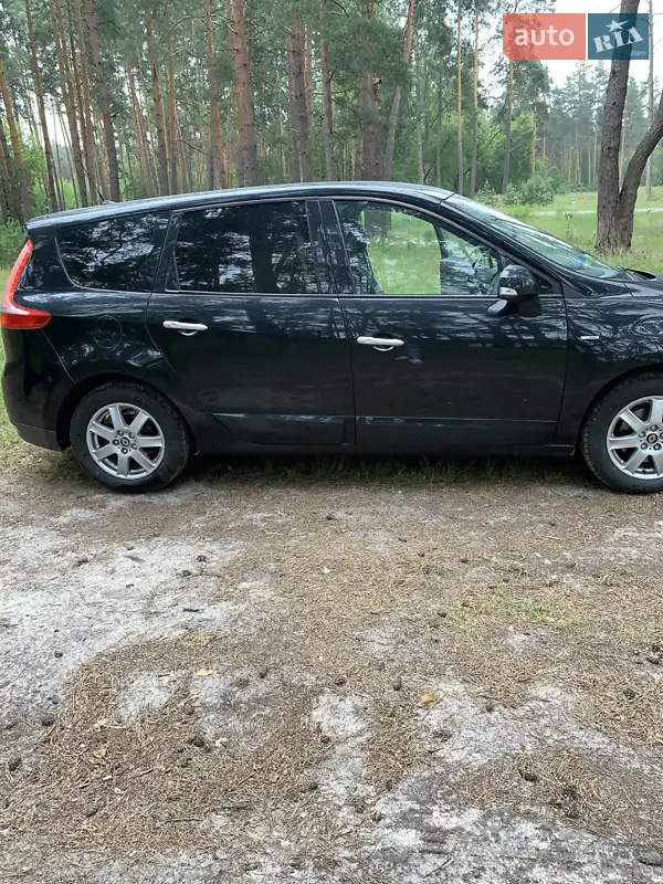 Renault Scenic 2011