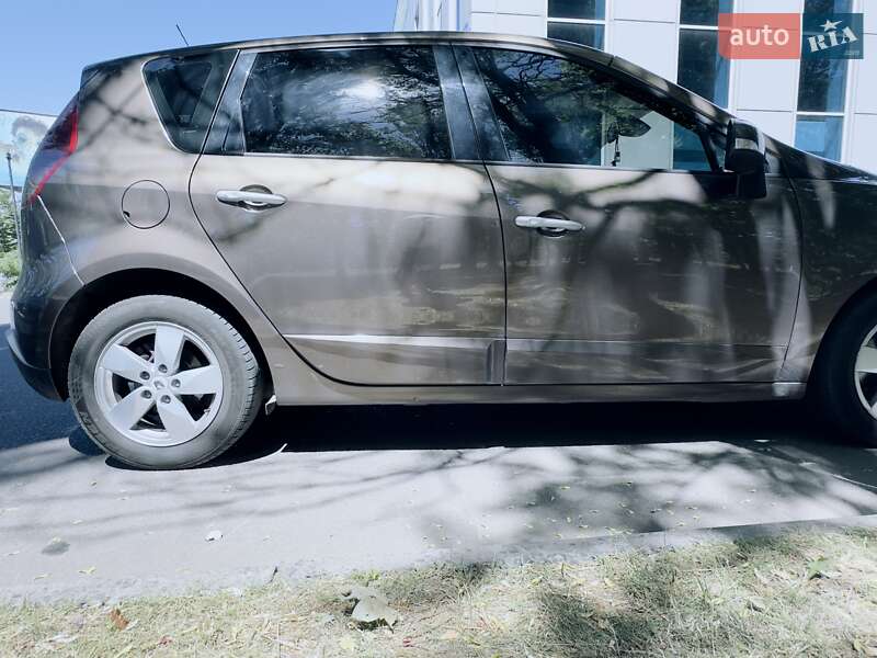 Renault Scenic 2009
