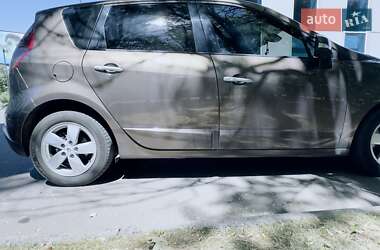 Мінівен Renault Scenic 2009 в 