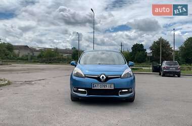 Минивэн Renault Scenic 2012 в 
