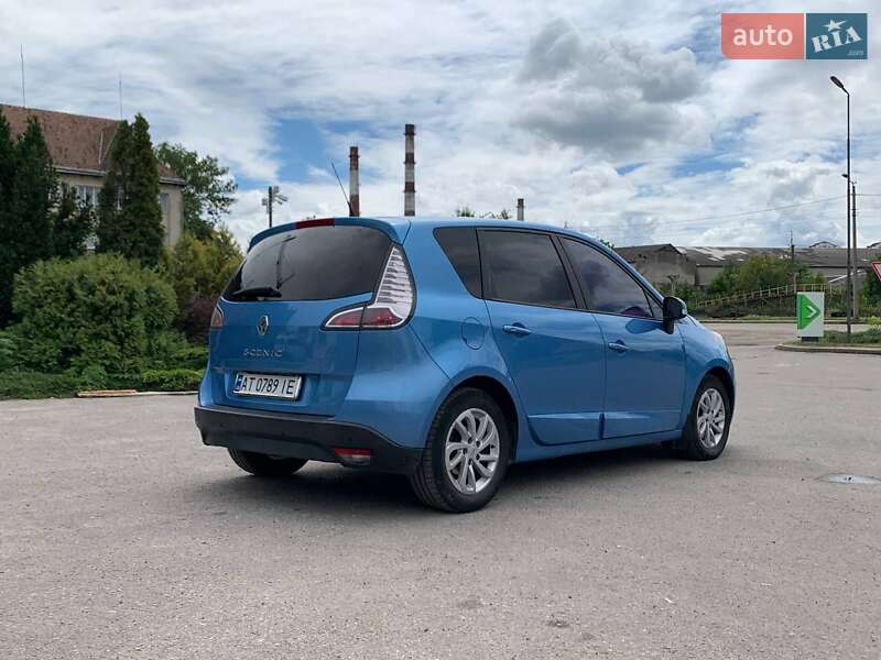 Минивэн Renault Scenic 2012 в Ивано-Франковске