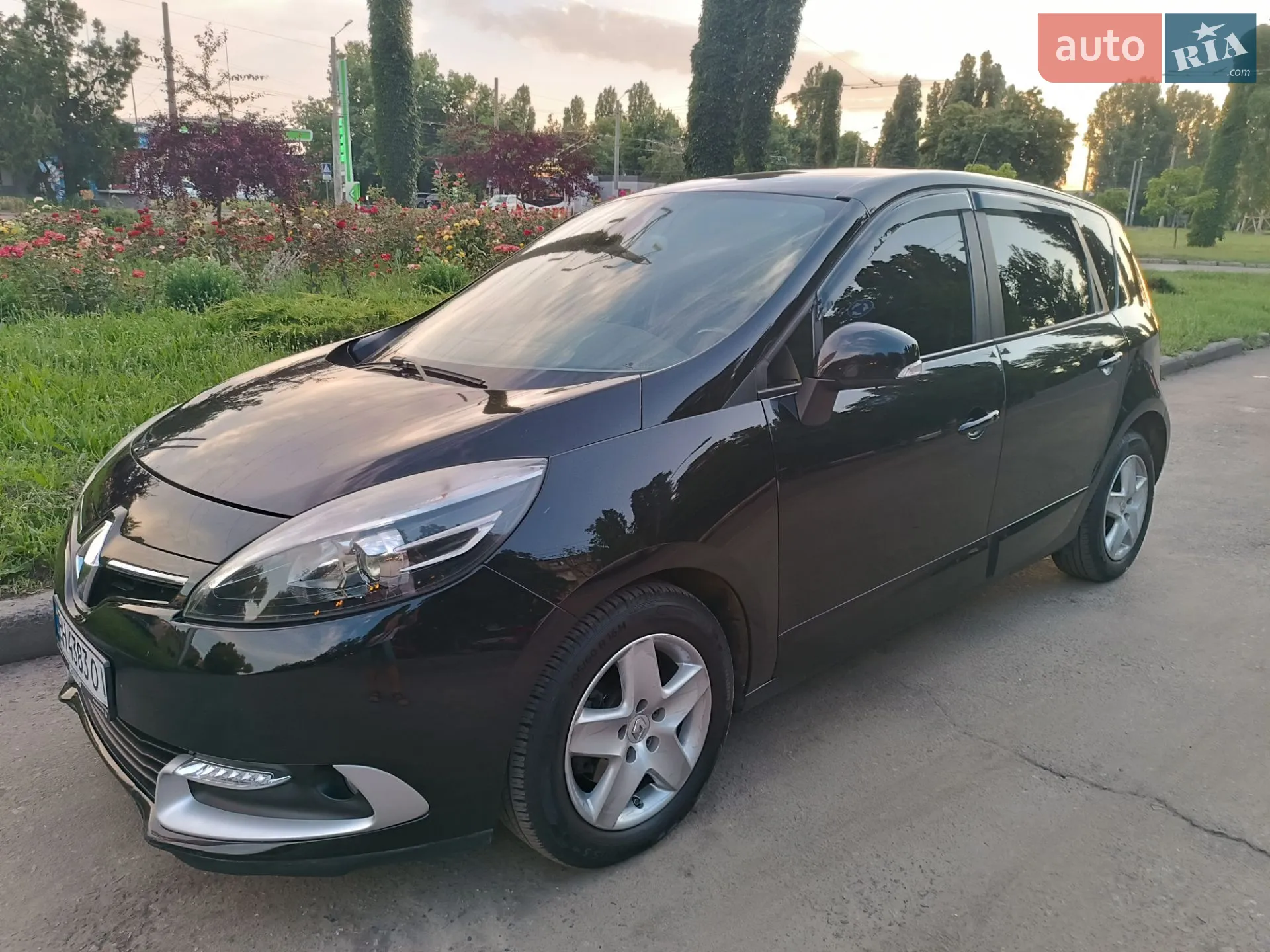 2013 Renault Scenic - мініатюра 2