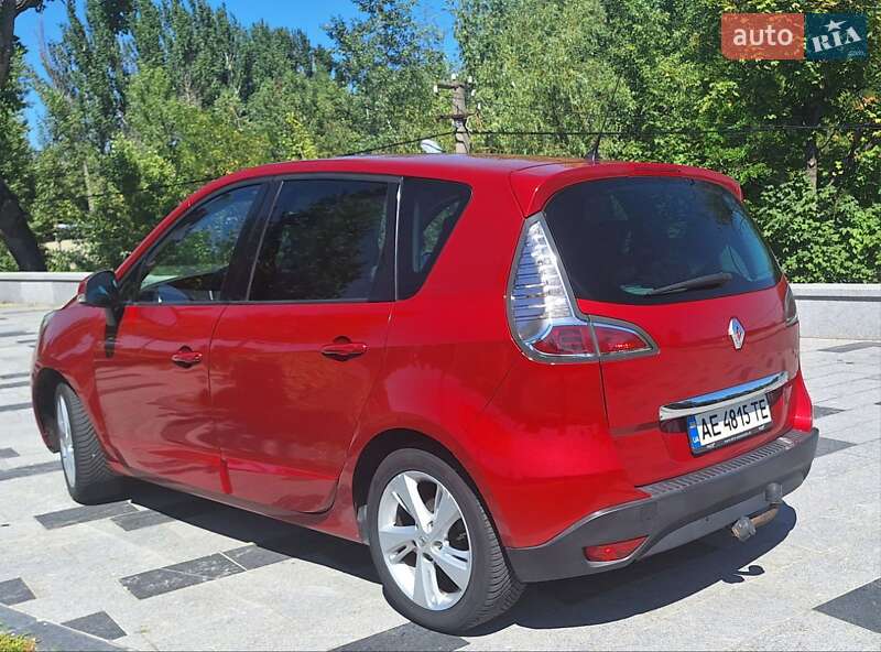 Мінівен Renault Scenic 2012 в Дніпрі фото 11 Мінівен Renault Scenic 2012 в Дніпрі