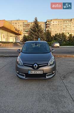 Минивэн Renault Scenic 2013 в Вараше