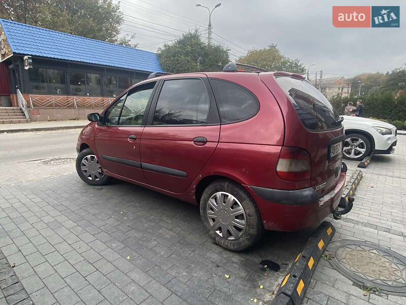 Минивэн Renault Scenic 2001 в Гайсине