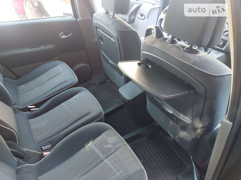 Мінівен Renault Scenic 2003 в Ромнах