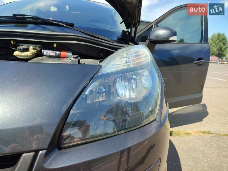 Минивэн Renault Scenic 2009 в Кременчуге