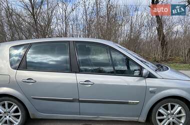 Минивэн Renault Scenic 2003 в 