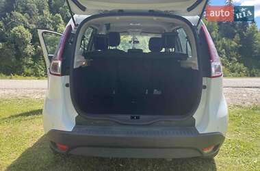Минивэн Renault Scenic 2011 в 