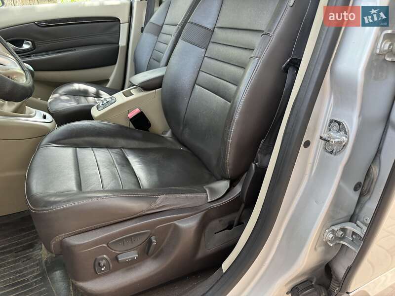 Мінівен Renault Scenic 2011 в Миколаєві