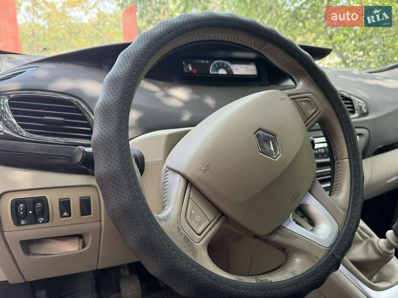 Мінівен Renault Scenic 2011 в Миколаєві