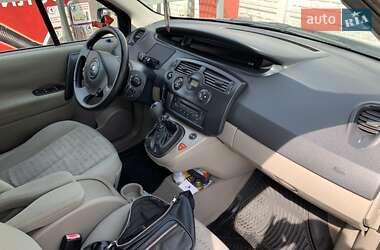 Минивэн Renault Scenic 2006 в 
