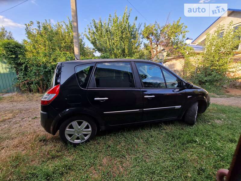 Мінівен Renault Scenic 2006 в Кривому Розі