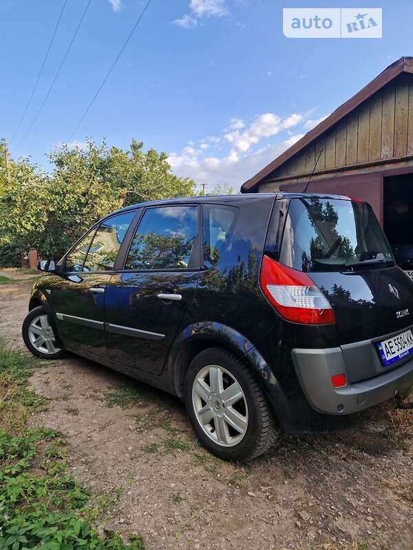 Мінівен Renault Scenic 2006 в Кривому Розі