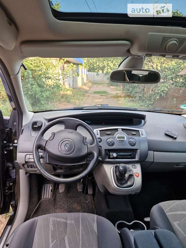 Мінівен Renault Scenic 2006 в Кривому Розі
