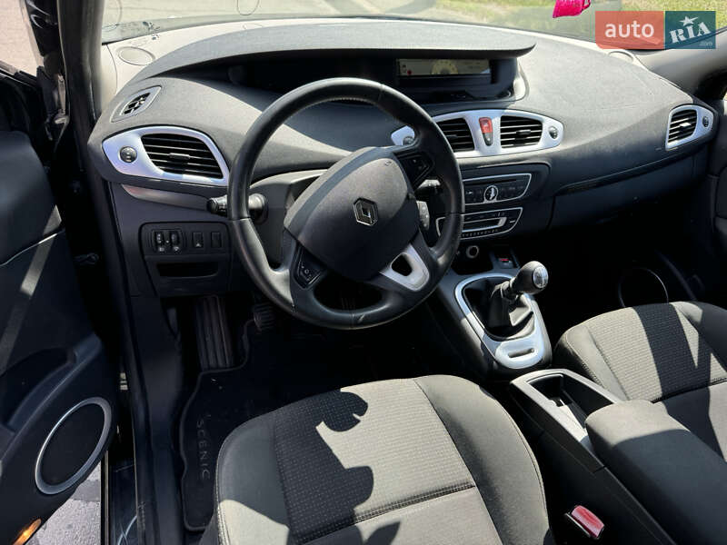 Мінівен Renault Scenic 2009 в Києві