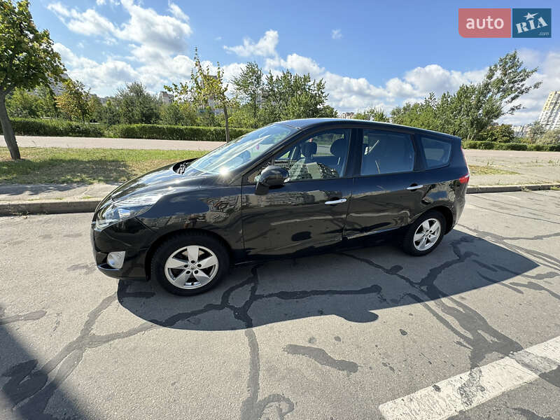 Мінівен Renault Scenic 2009 в Києві