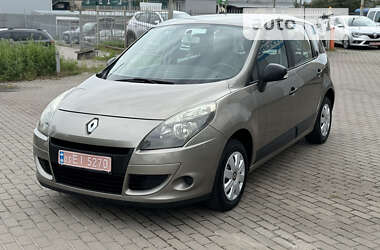 Мінівен Renault Scenic 2011 в Рівному