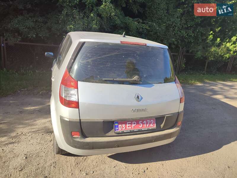 Минивэн Renault Scenic 2004 в Дубно