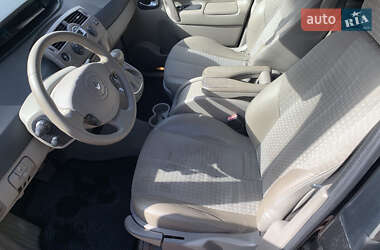 Минивэн Renault Scenic 2004 в 