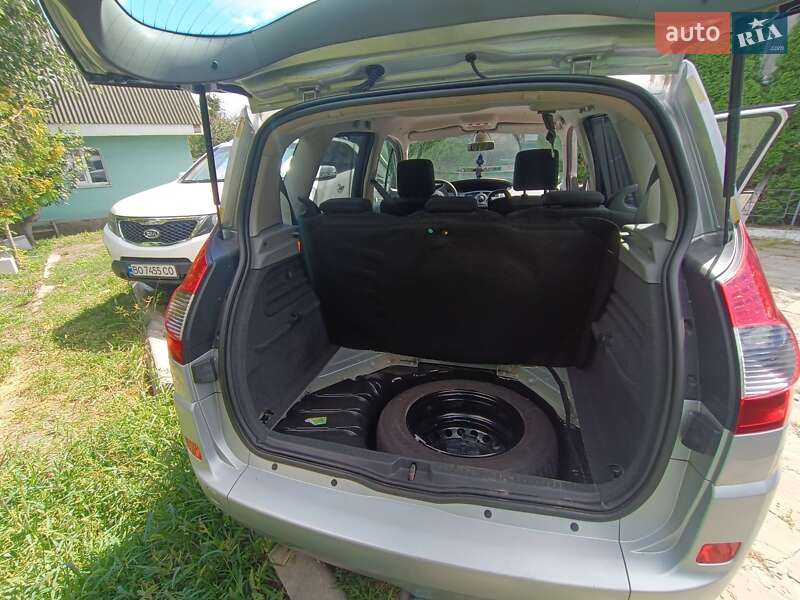 Минивэн Renault Scenic 2007 в Киеве