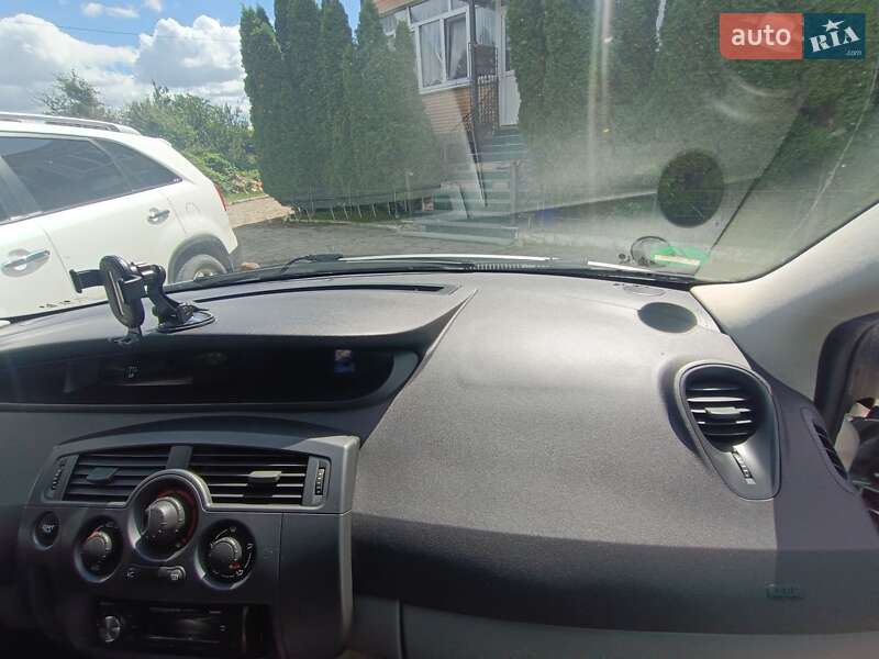 Минивэн Renault Scenic 2007 в Киеве
