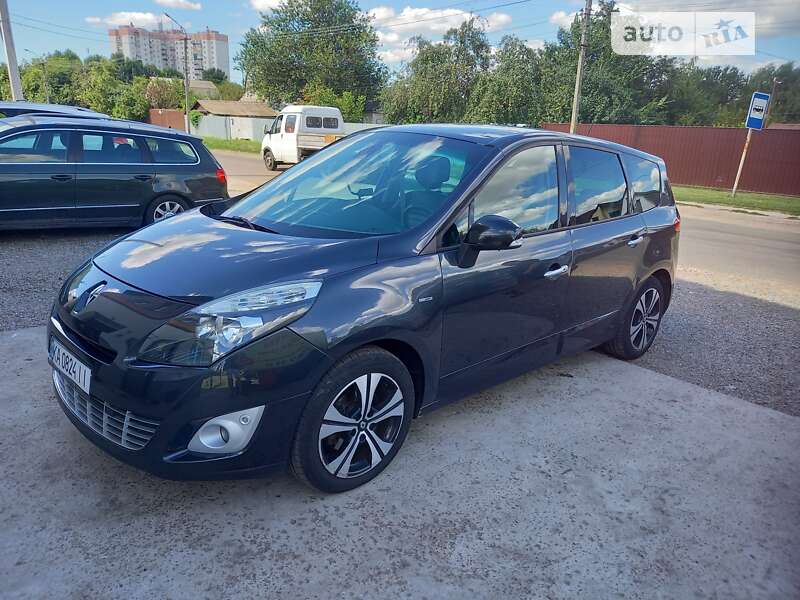 Мінівен Renault Scenic 2011 в Борисполі