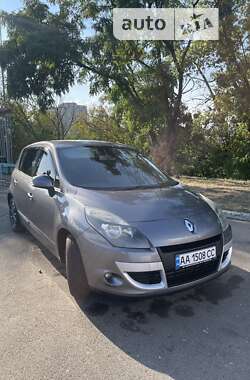 Renault Scenic 2011