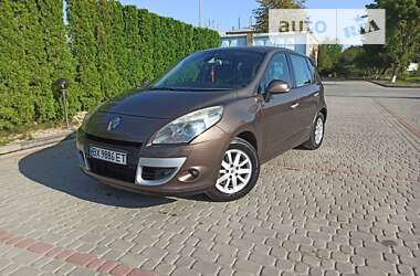 Минивэн Renault Scenic 2010 в Дунаевцах