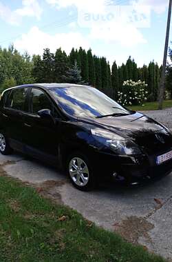 Минивэн Renault Scenic 2010 в Казатине