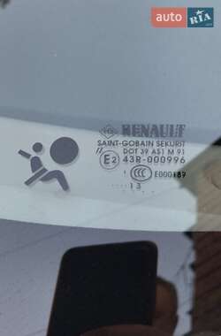 Минивэн Renault Scenic 2013 в 