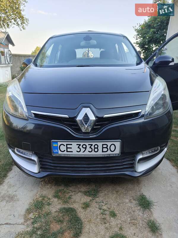 Минивэн Renault Scenic 2013 в 