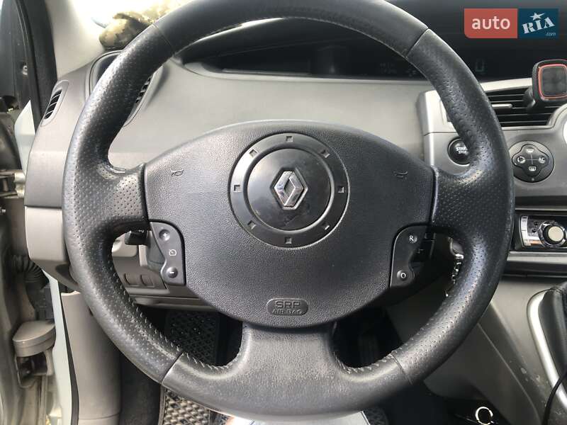 Минивэн Renault Scenic 2004 в Борисполе